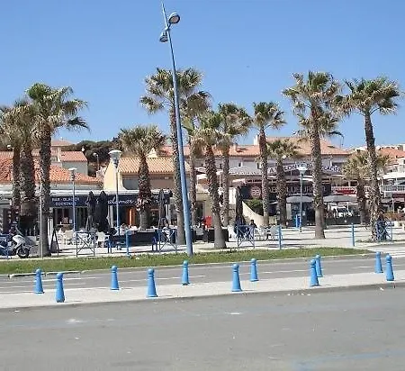 Avec Balcon Proche * Saint-Pierre-la-Mer (Aude)